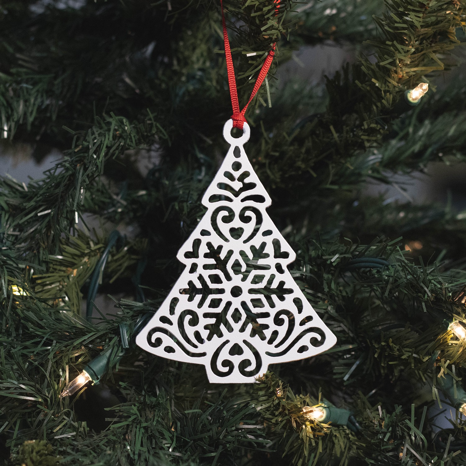 Decorative Tree Ornament - JNC Industries